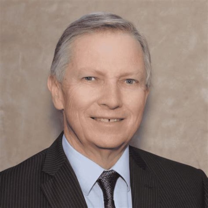 Can a felon be an administrator of an estate in New York?