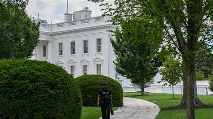 Do any staff live in the White House?