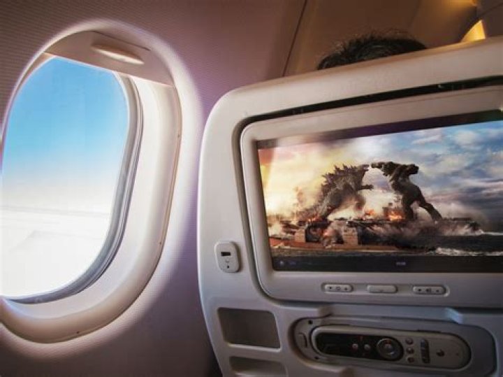 Does Delta have movies on the plane?