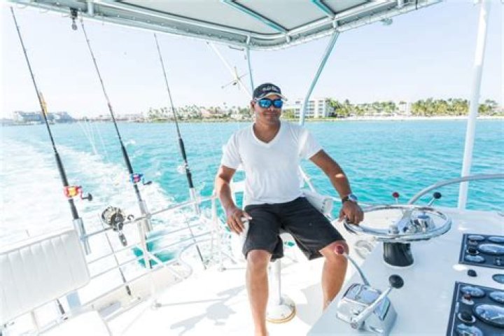 How much do boat captains make in Hawaii?