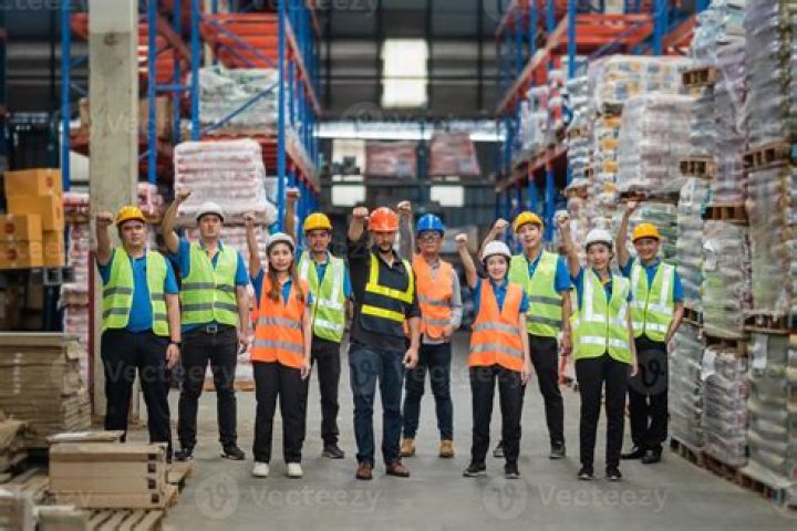 How much do you get paid working in a factory?
