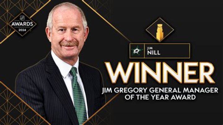 How much does a NHL general manager make?