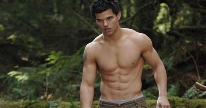 How much does Taylor Lautner make per movie?