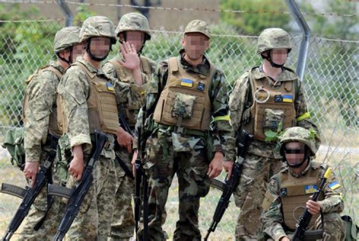 What kind of pay do you get in the Army?