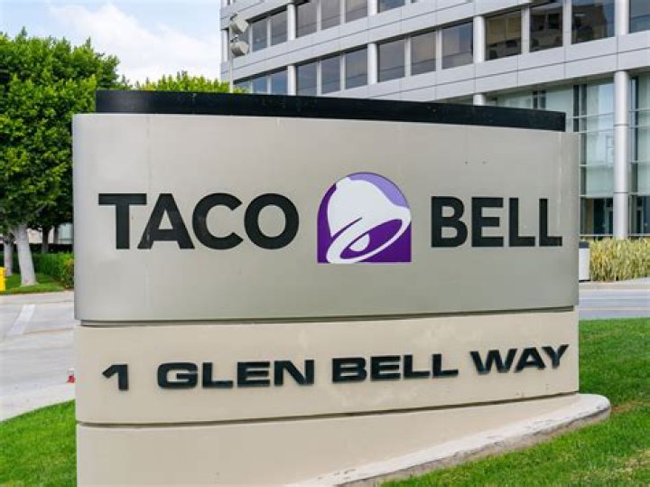 Who owns Taco Bell franchise?